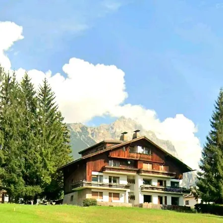 Apartament Luminoso E Centralissimo Attico, Splendida Vista Panoramica Sulle Dolomiti E Sulle Piste Olimpiche Cortina dʼAmpezzo